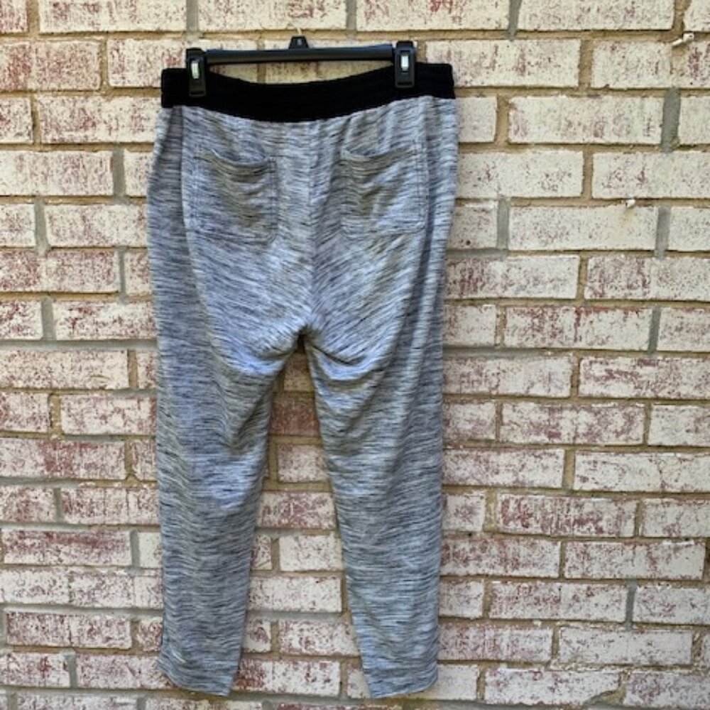 Lou & Grey jogger sweatpants size medium - Picture 6 of 9